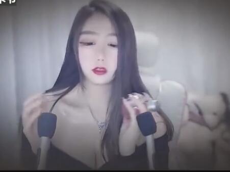 虎牙主播曦小曦ASMR胸口抹油助眠视频｜人气助眠女神沉浸式体验[451×337p]