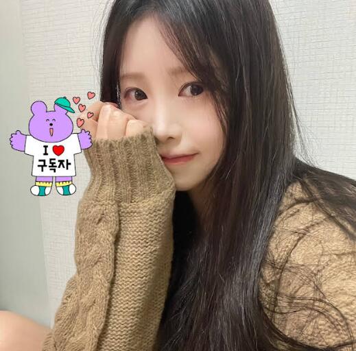 ASMR Yoon Ying女友叫醒服务：温柔耳语与晨间互动4V[840MB]