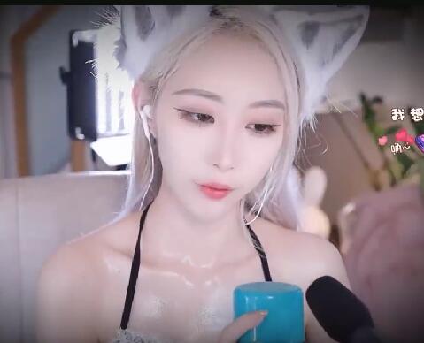 ASMR主播周童潼《摇水瓶&泡沫洗澡澡》沉浸式助眠体验 [周童潼暖暖.mp4 479×388]