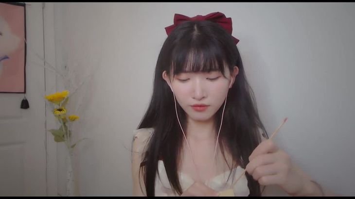 ASMR-Rubbing-wood-gloves’酥酥麻麻的木块-手套摩擦音 ASMR-Rubbing-wood-gloves’酥酥麻麻的木块-手套摩擦音