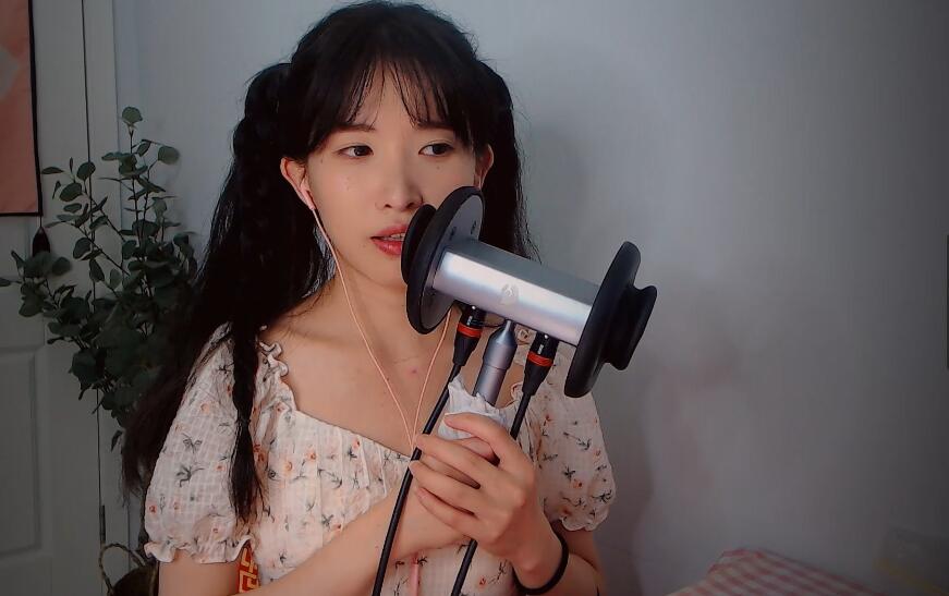 芝麻对辣ASMR 舌尖抵耳心酥麻捂耳朵 舔耳